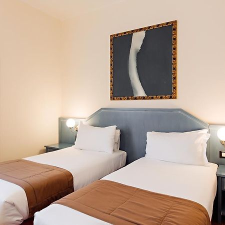 Excel Hotel Naviglio - Ca'Bianca Milan Bagian luar foto