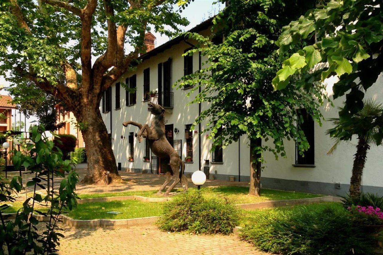 Excel Hotel Naviglio - Ca'Bianca Milan Bagian luar foto