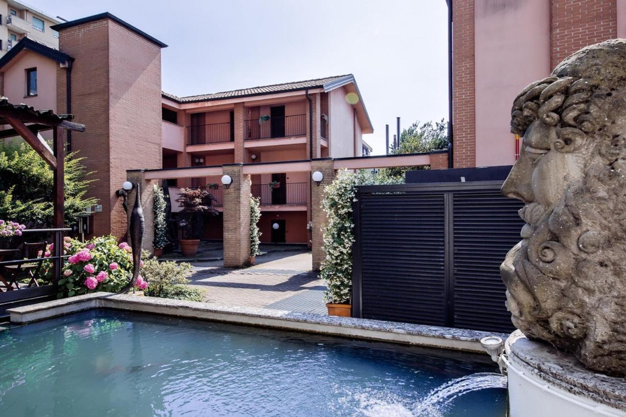 Excel Hotel Naviglio - Ca'Bianca Milan Bagian luar foto